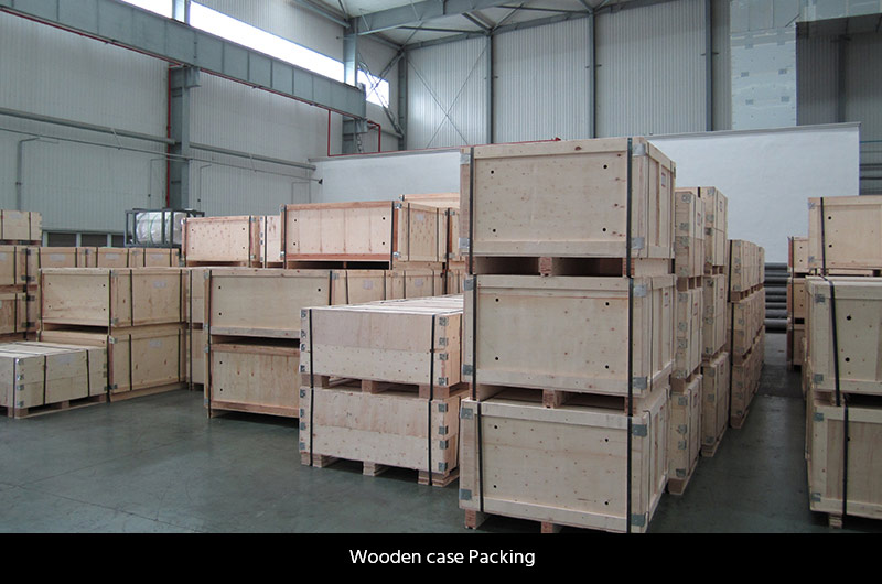 Wooden case packing