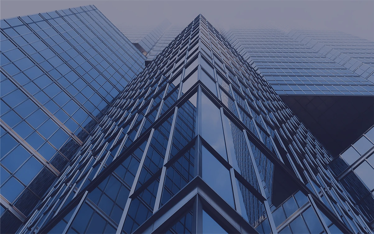 Aluminum systems for residential developments, from multi-unit housing to private communities. Tailored for residential builders and system integrators.
