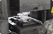 Forgeage en matrice ferm&eacute;e
