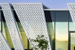 Decorative cover profile