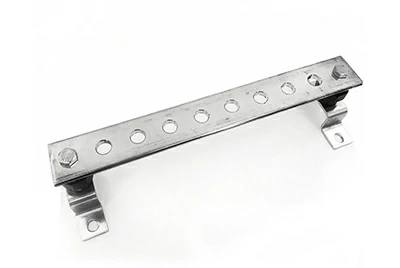 Compact aluminum busbar