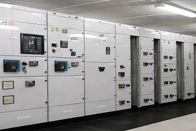 UPS / Data center power distribution