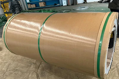 Mirror aluminum coil packed horizontally on wooden pallet for export delivery