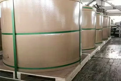 Mirror aluminum coil packed vertically on wooden pallet for export shipment