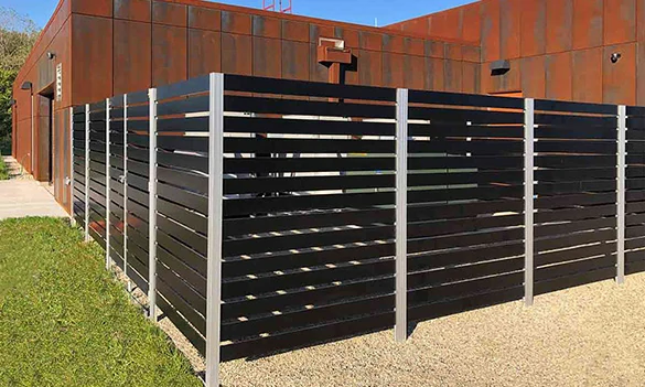 Aluminum louver fence for outdoor boundary, privacy, and airflow control