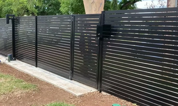 Horizontal Slat Fence