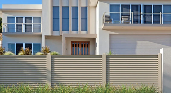 Horizontal Slat Aluminum Fence