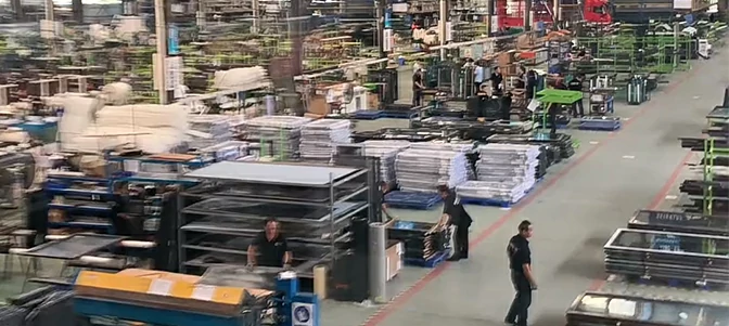 Export packaging and delivery support for custom aluminum bifold window project orders