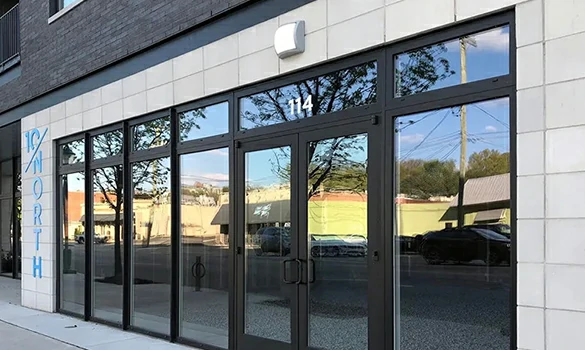 Stores and shopfront systems