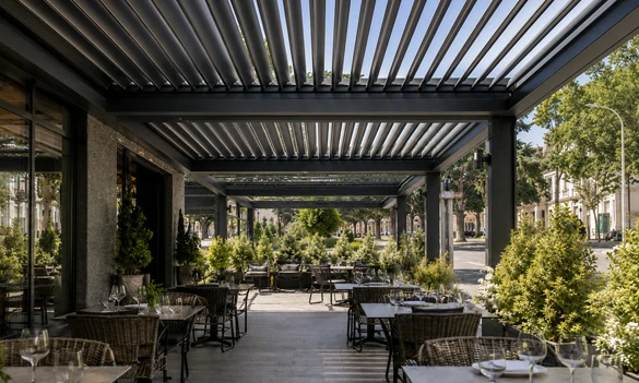 180 Series Aluminum Louvered Pergola