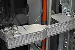 Laminated flexible aluminum busbar for power electronics connection