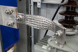 Braided flexible aluminum busbar for transformer connection