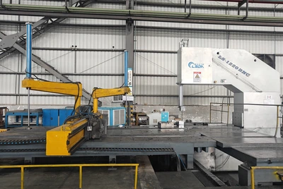 Large band saw for cut-to-size aluminum forging blanks