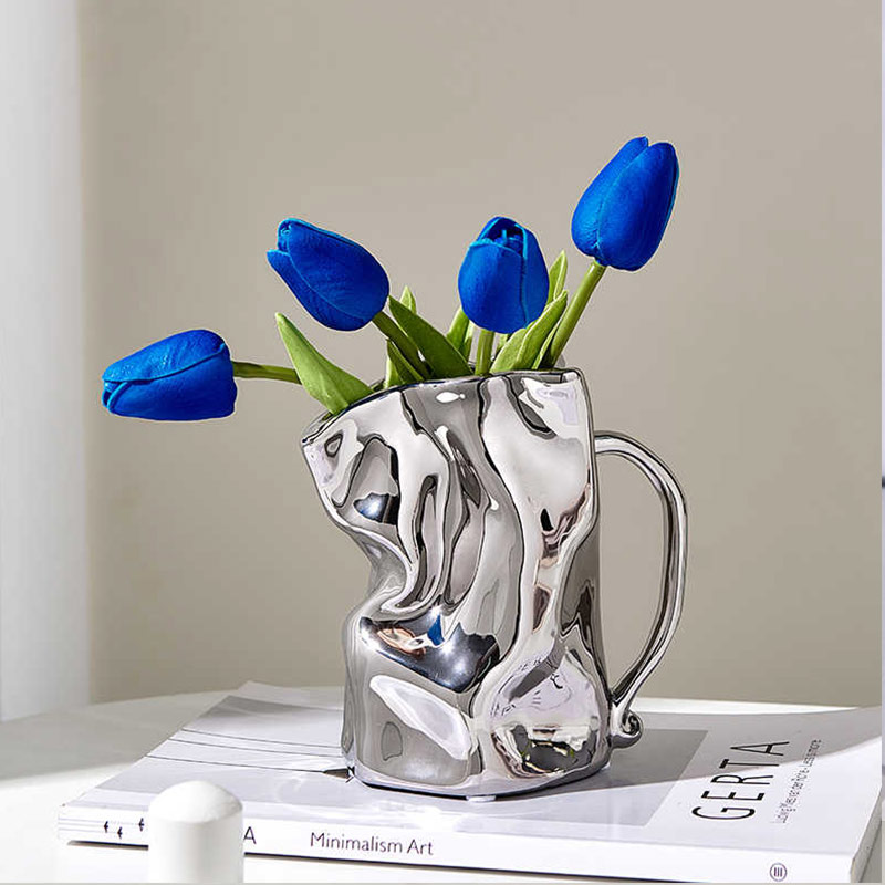 Abstract plastic arts aluminum alloy vase