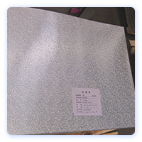 Anodized embossed aluminum plate for refrigerators