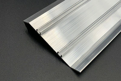 Cadre de ventilation en profilé d’aluminium Cadre de ventilation en profilé d’aluminium