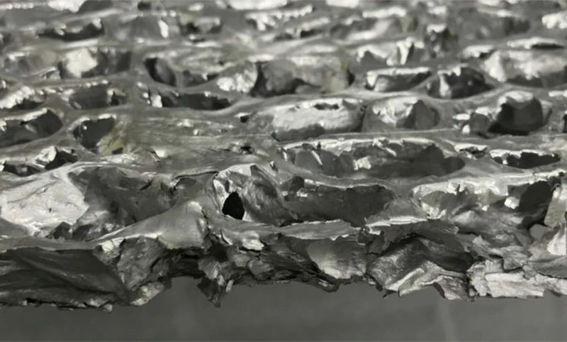 Large pore aluminum foam