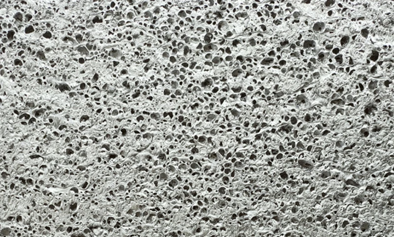Medium pore foam aluminum