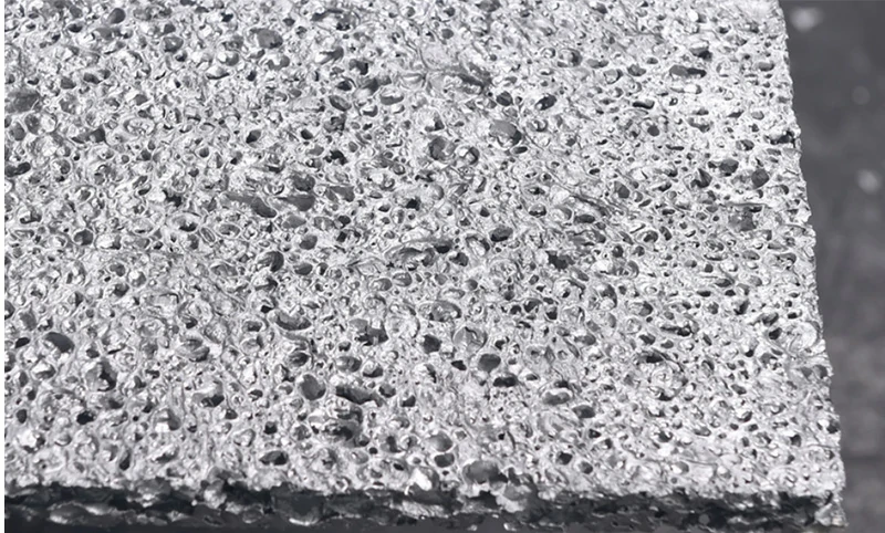Medium pore foam aluminum