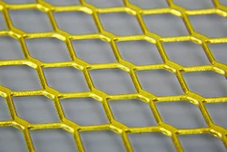Yellow expandable aluminum mesh