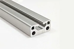 40 mm x 20 mm 8, 1 mm Aluminium-Extrusionsteil 40 mm x 20 mm 8, 1 mm Aluminium-Extrusionsteil