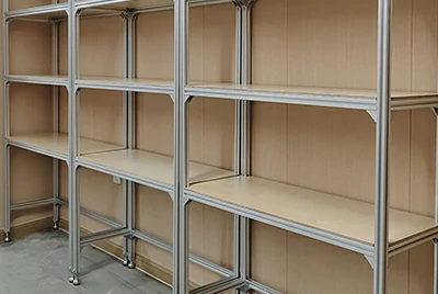 Custom displays and retail stands Custom displays and retail stands