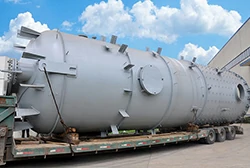 High pressure storage tank