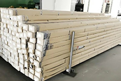 Embalaje y entrega de perfil de mango de aluminio Embalaje y entrega de perfil de mango de aluminio