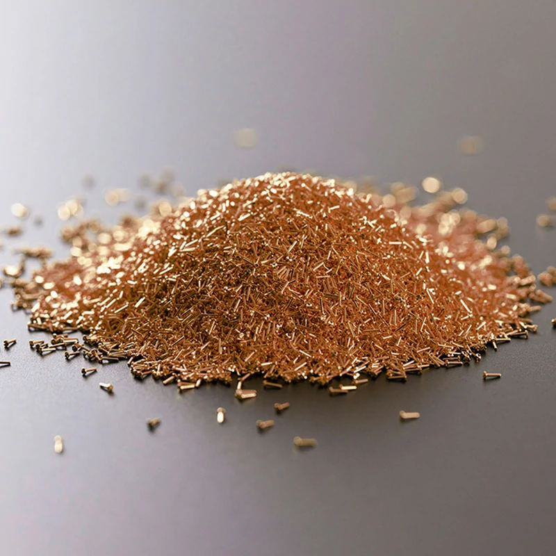 Discrete copper pillars for semiconductor packaging